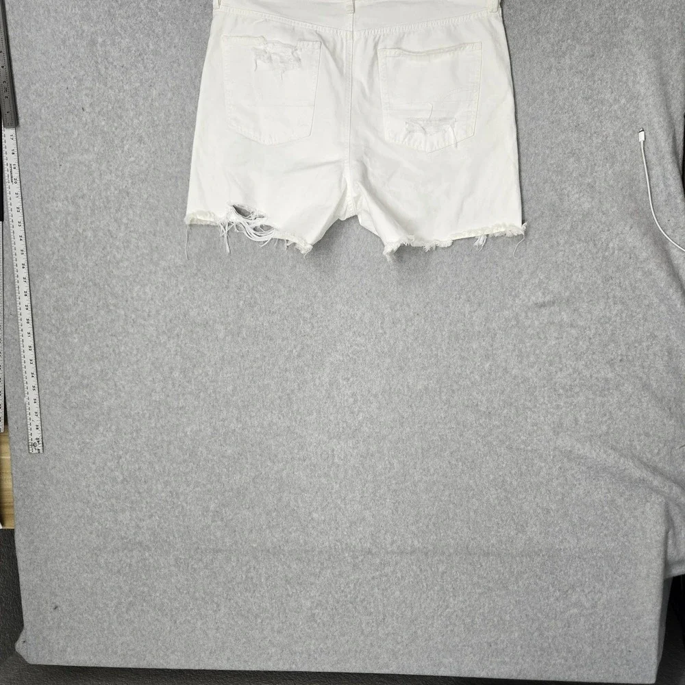 American Eagle Outfitters Women Shorts 16 White Denim Highest Rise Baggy Short